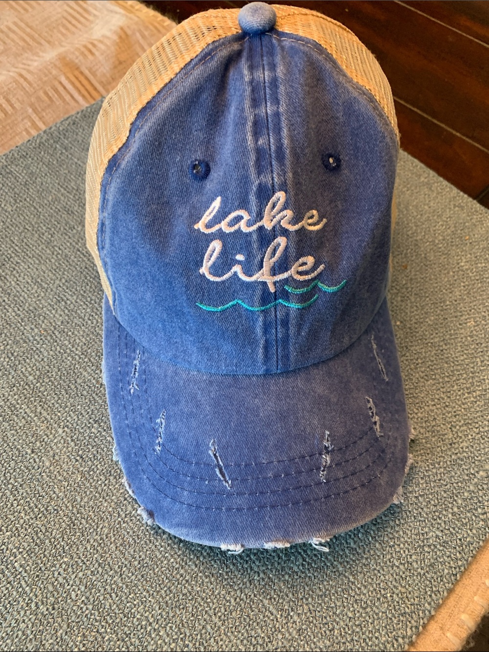 Blue Adjustable Women’s Hat “Lake Life”